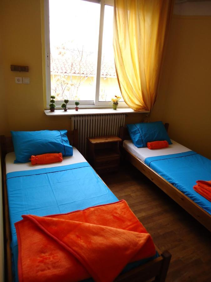 The Student & Travellers Inn Афины Номер фото