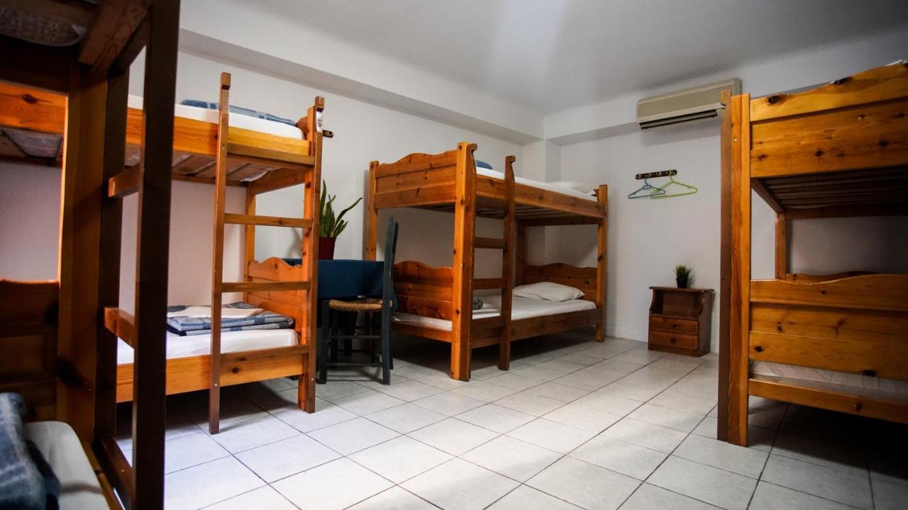 The Student & Travellers Inn Афины Экстерьер фото
