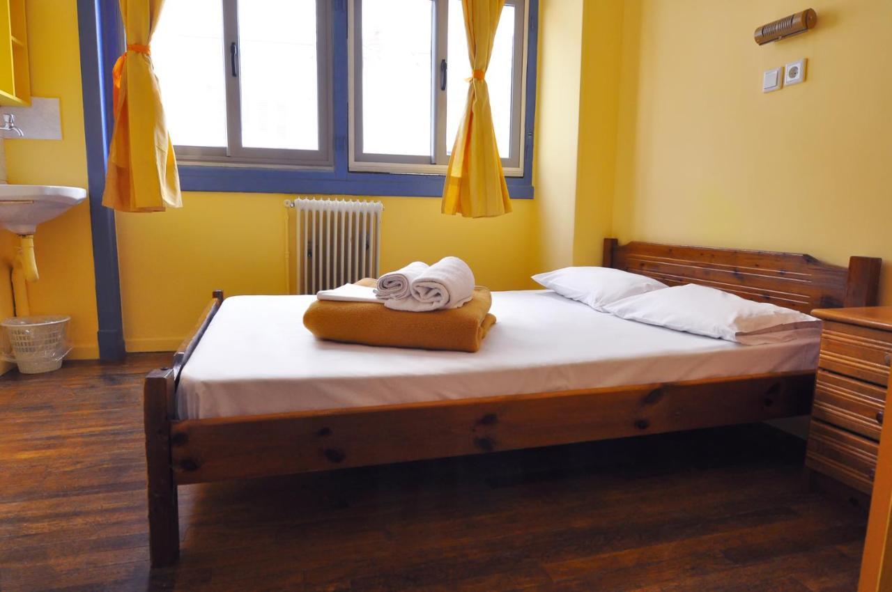 The Student & Travellers Inn Афины Экстерьер фото