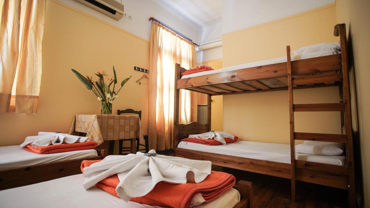 The Student & Travellers Inn Афины Экстерьер фото