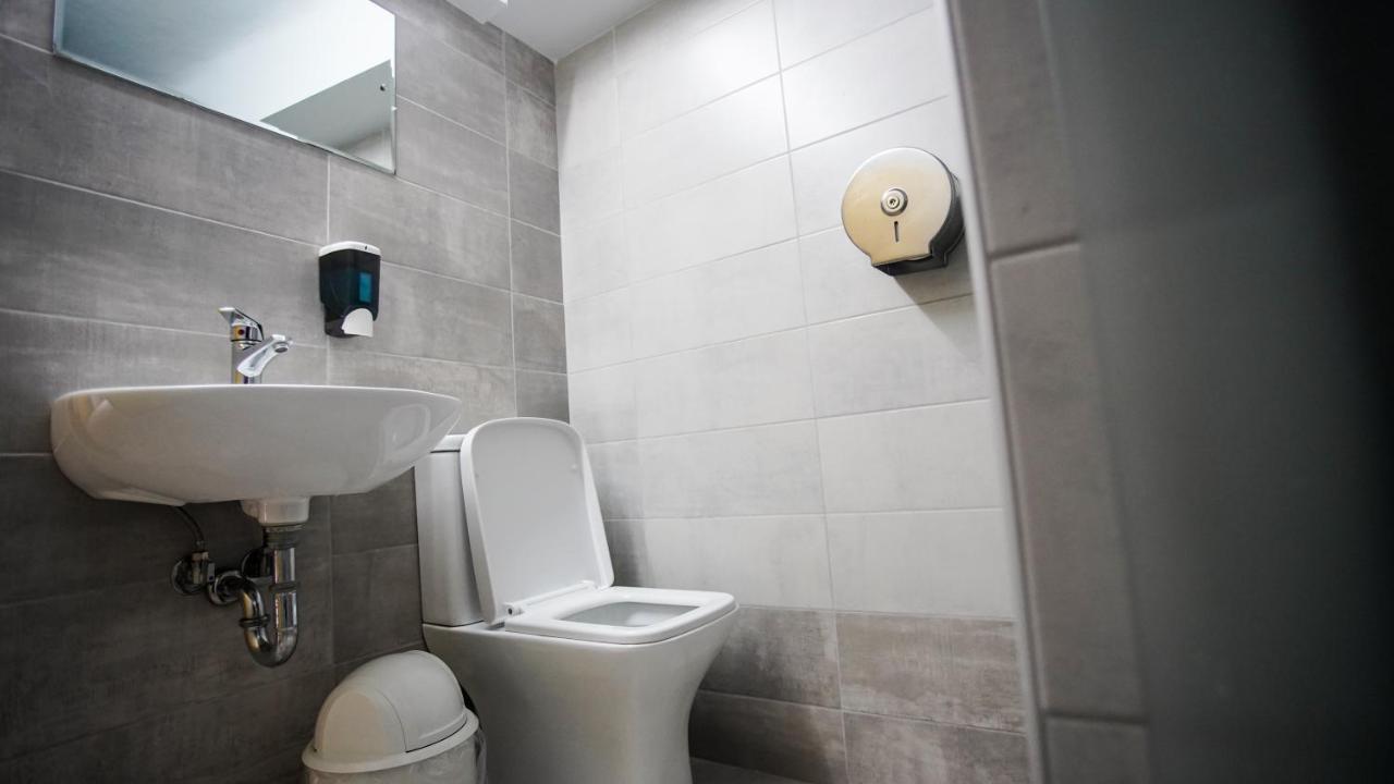 The Student & Travellers Inn Афины Экстерьер фото