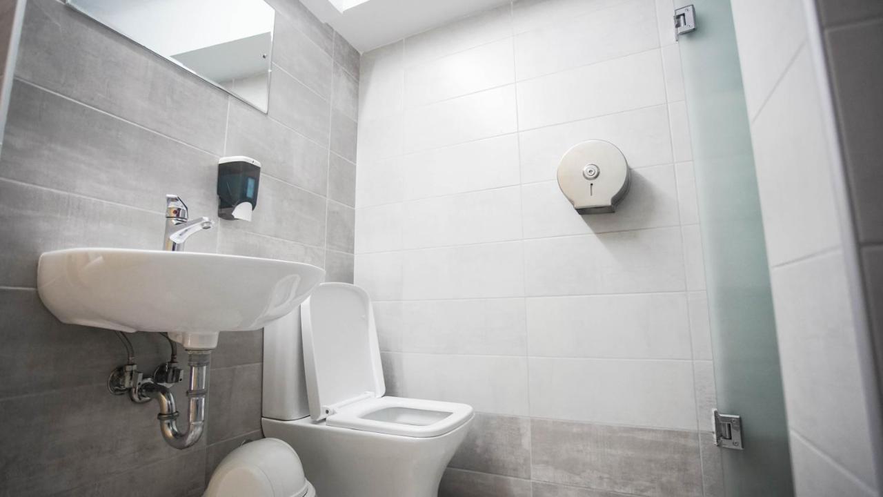 The Student & Travellers Inn Афины Экстерьер фото