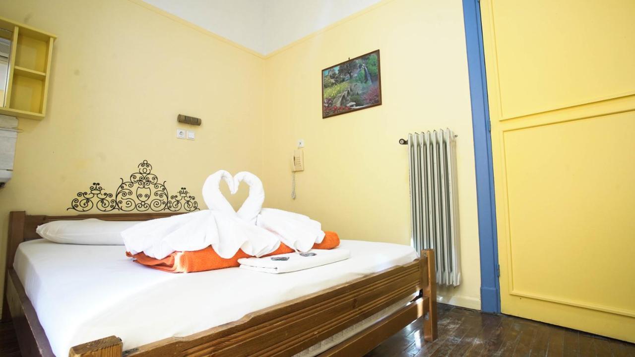 The Student & Travellers Inn Афины Экстерьер фото